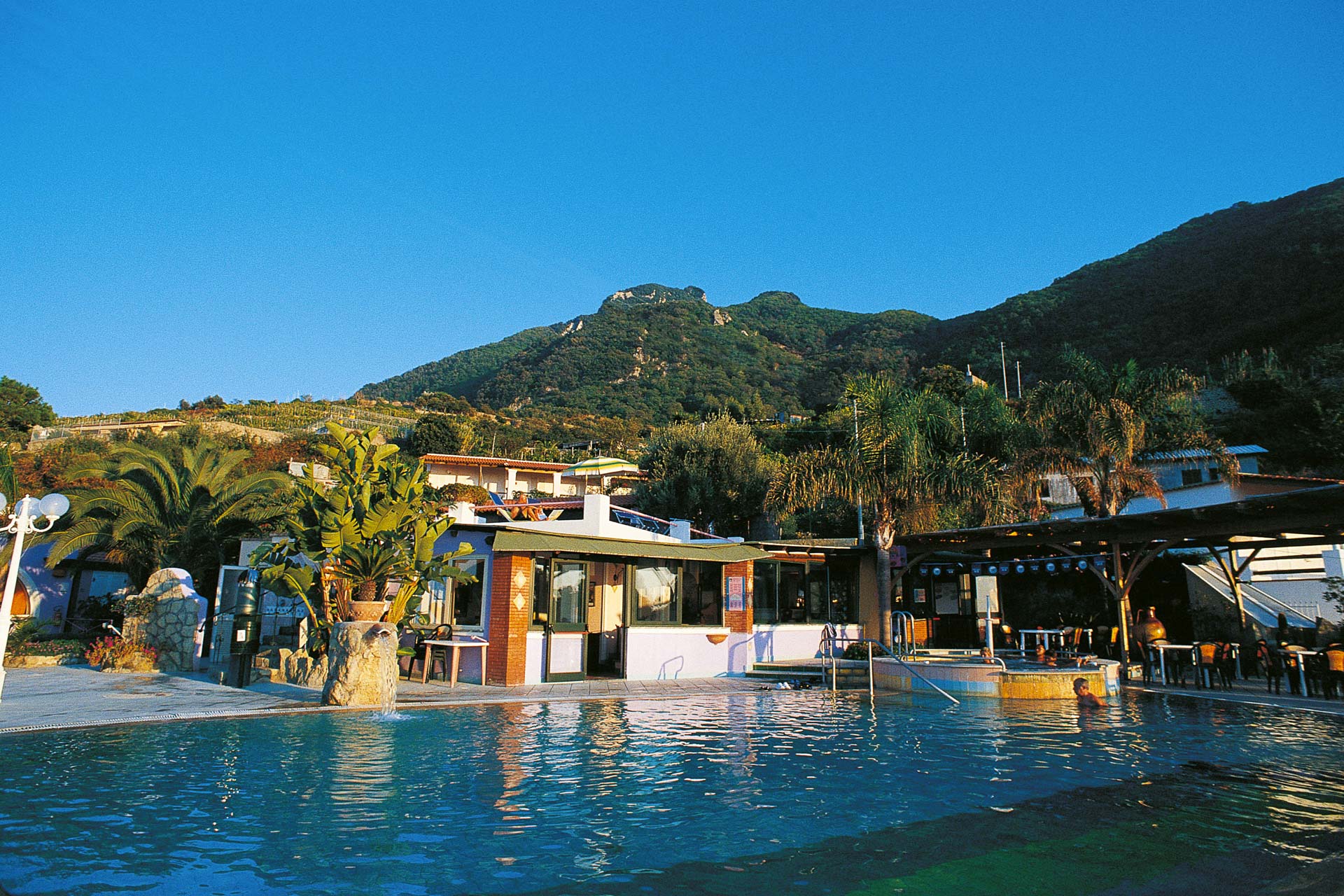 Ottobre Vacanza Forio Carlo Magno 4 Stelle Piscine Trattamenti Benessere Offerta e Prenotazioni