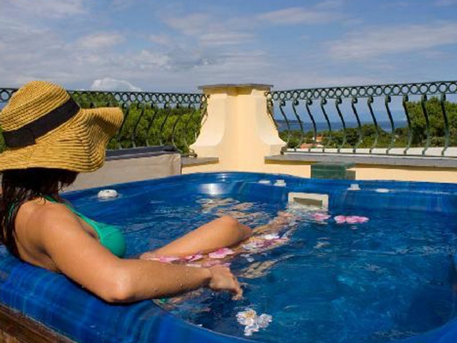 Luglio Benessere Ischia Offerta Hotel Isolaverde 4 stelle con Piscine, Terme, Ristorante e Vacanza Lastminute